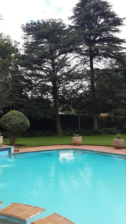 The Shakespeare Inn Vanderbijlpark Kültér fotó
